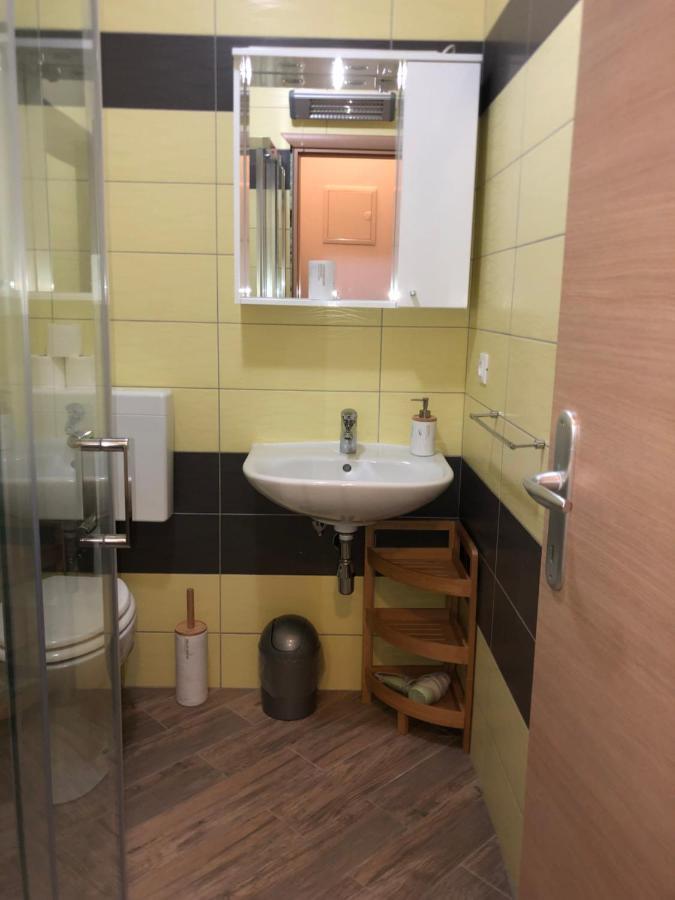 Apartmani Ivana 茨雷斯 外观 照片