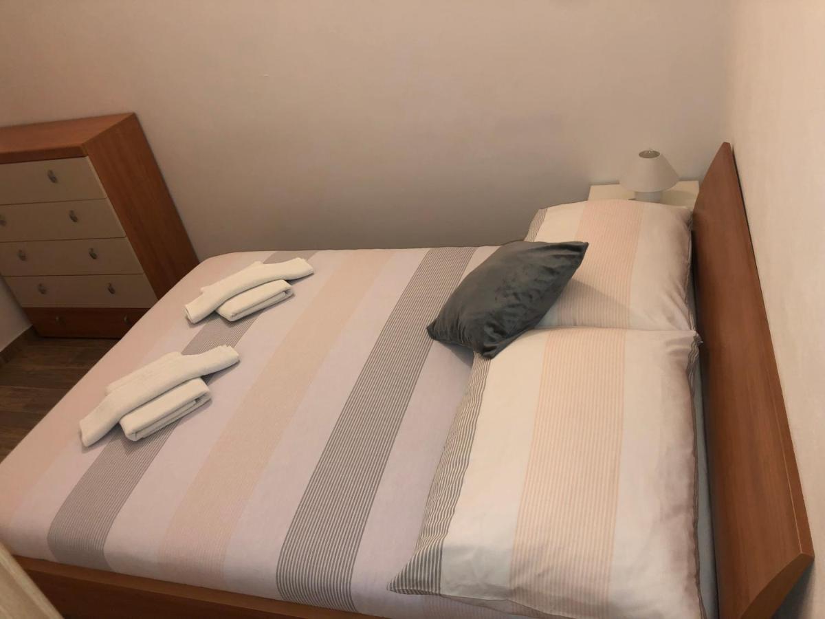 Apartmani Ivana 茨雷斯 外观 照片